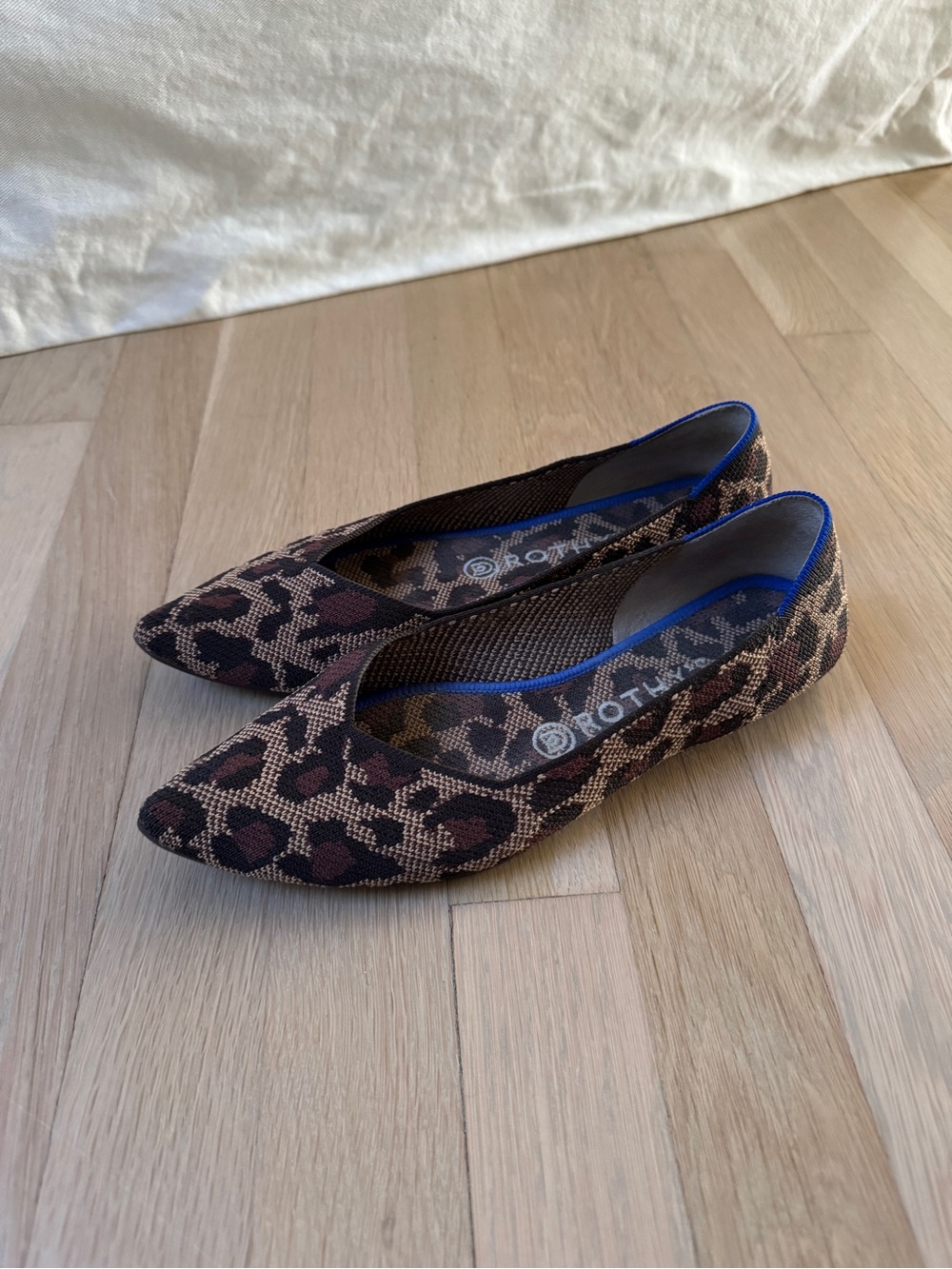 Rothys - The Point - Picture 3 of 4